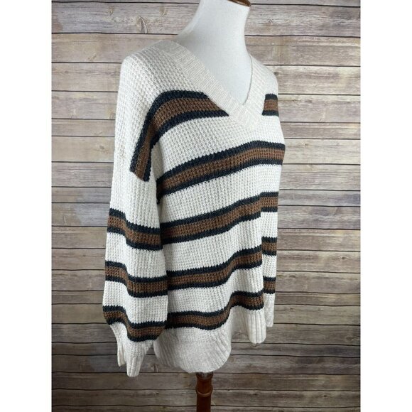 American Eagle XS Oversized Pullover Sweater Lightweight Striped V Neck Soft - Picture 6 of 9